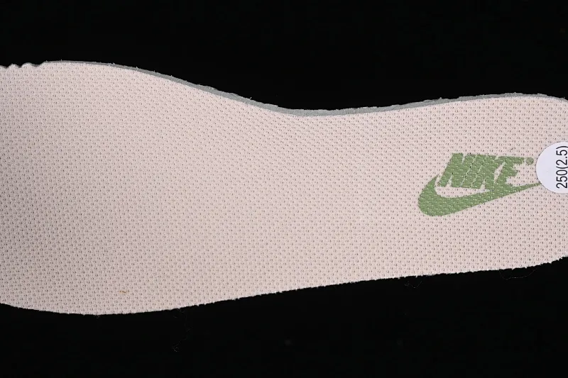 All categories Nk SB Dunk series Nk SB Dunk Low low-top sneakers K version Nk Dunk Low "Pale Ivory" dark and light ivory color matching SB low-top sports and leisure sneakers FQ6869-131